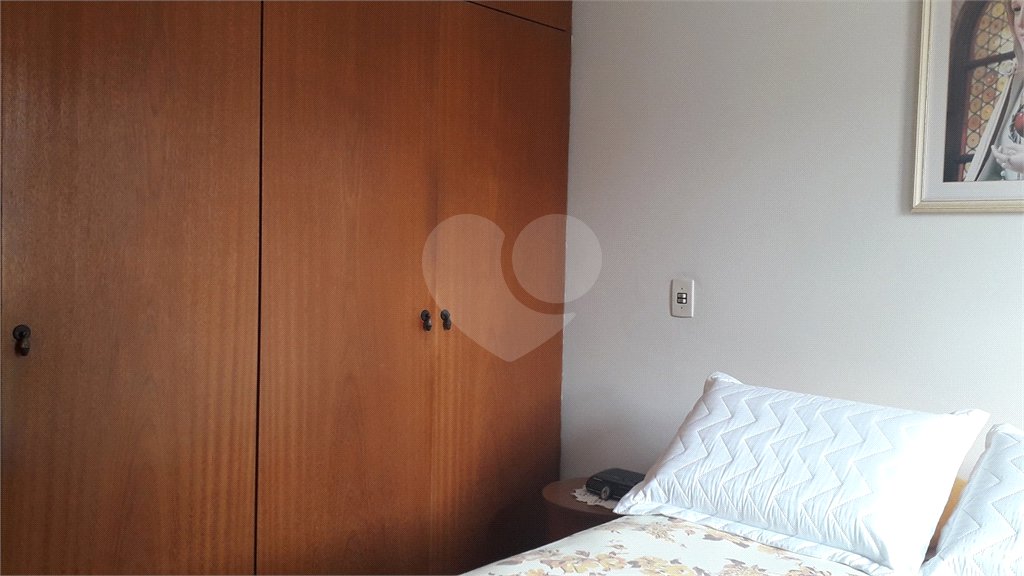Sobrado à venda com 5 quartos, sendo 1 suíte, em Jardim Caravelas, São Paulo, SP