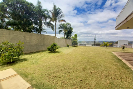 Casa à venda com 3 suítes no condomínio Alpes de Vinhedo, Vinhedo - SP