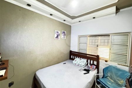 Sobrado à venda com 5 quartos, sendo 2 suítes, em Vila Monte Alegre, Ribeirão Preto, SP