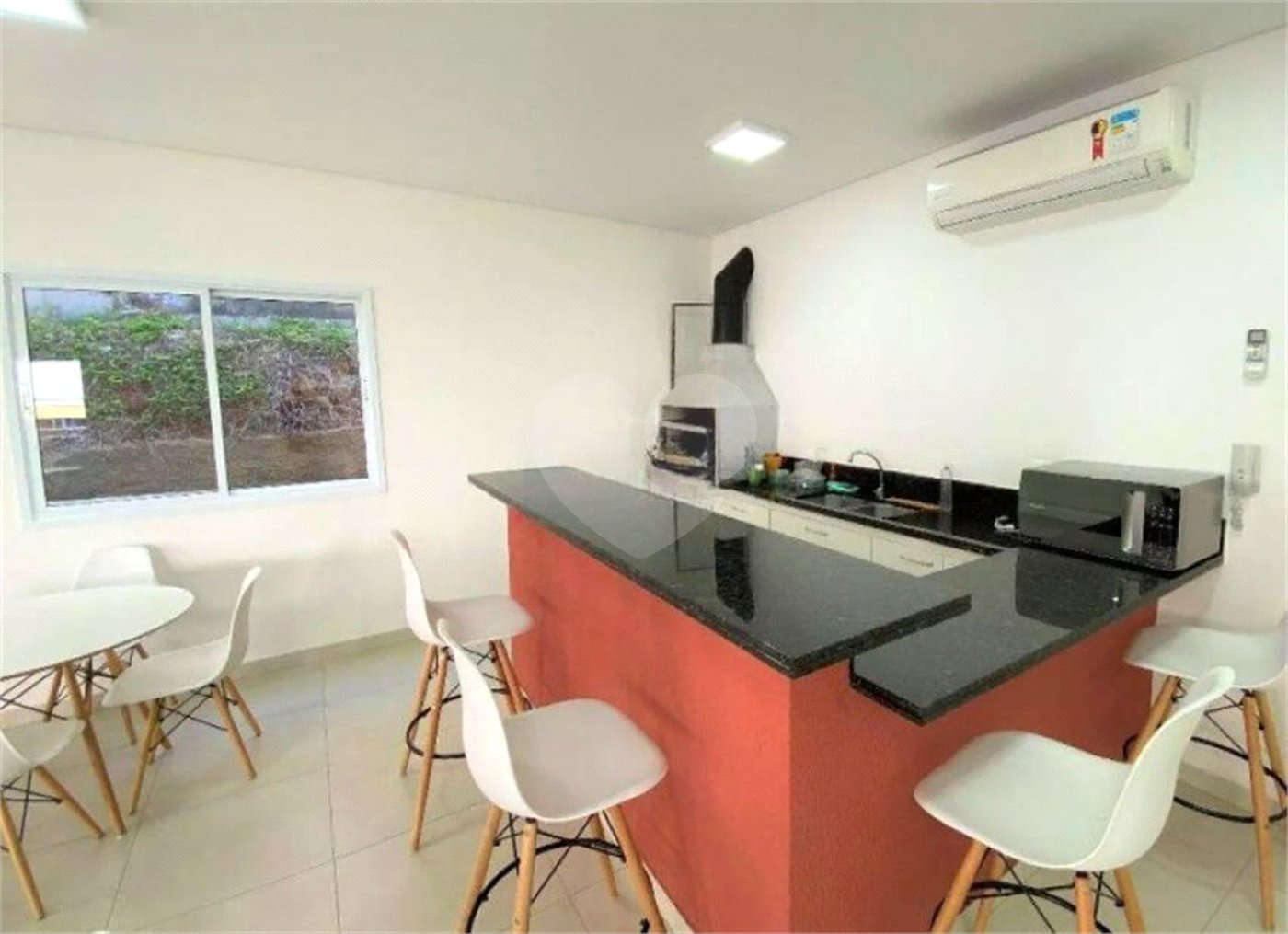 Apartamento à venda com 2 suítes em Pinheirinho, Vinhedo, SP