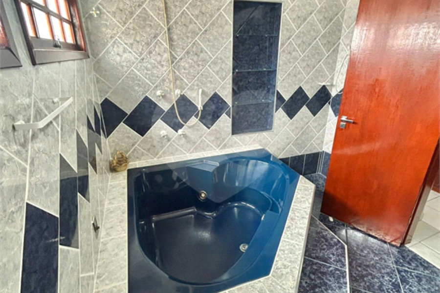 Sobrado à venda com 3 quartos, sendo 1 suíte, em Parada Inglesa, São Paulo, SP