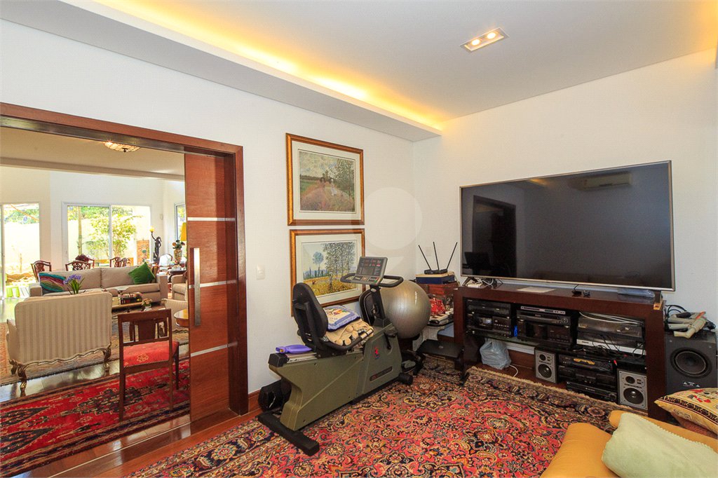 Casa à venda com 4 suítes no condomínio Vila Alba, São Paulo - SP