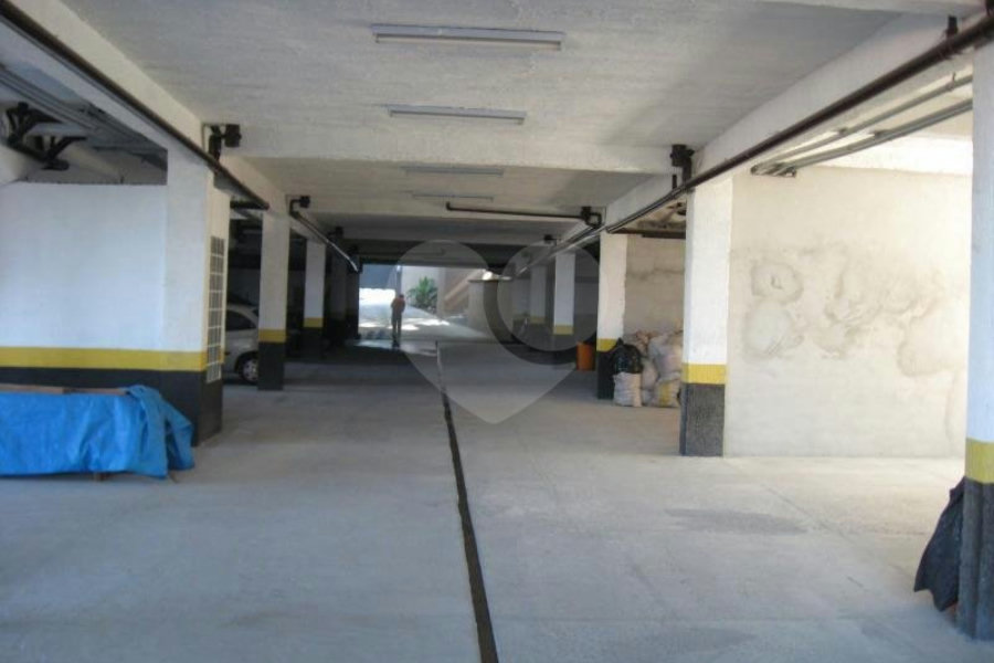 Casa à venda com 3 quartos, sendo 1 suíte, no condomínio Algarve Residencial, São Paulo - SP