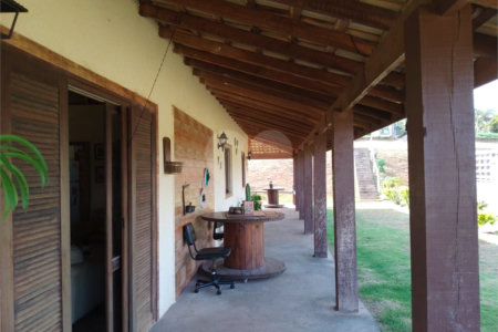 Chácara à venda com 2 quartos em Recanto das Acácias, São Roque, SP