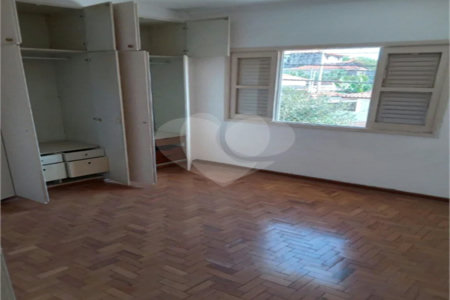 Sobrado à venda com 3 quartos em Planalto Paulista, São Paulo, SP