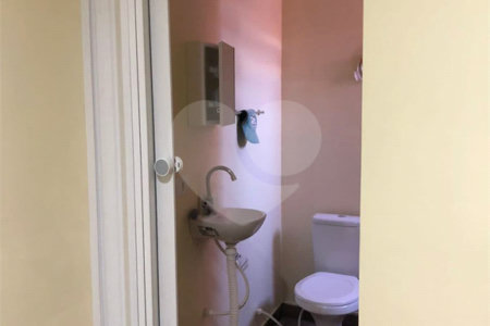Casa à venda com 8 quartos no condomínio Quaresmeira, Suzano - SP