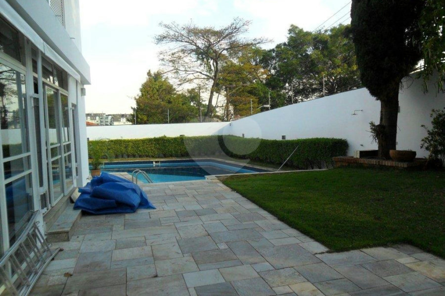 Sobrado à venda com 4 suítes em Jardim São Bento, São Paulo, SP