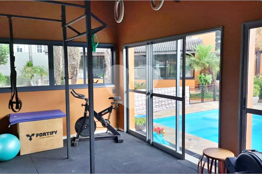 Casa à venda com 8 quartos, sendo 4 suítes, em Roseira, Mairiporã, SP