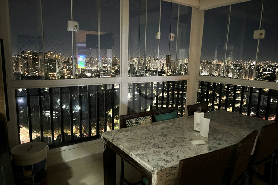 Cobertura à venda com 3 quartos, sendo 1 suíte, em Santana, São Paulo, SP