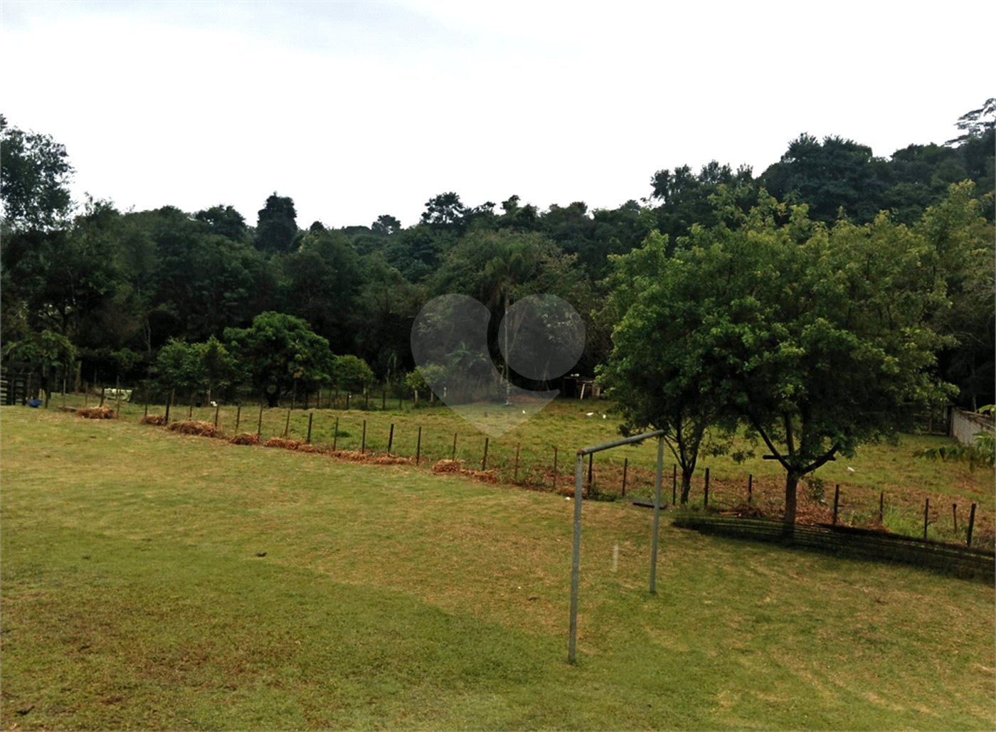Chácara à venda com 3 suítes em Chácaras do Guacuri, Itupeva, SP