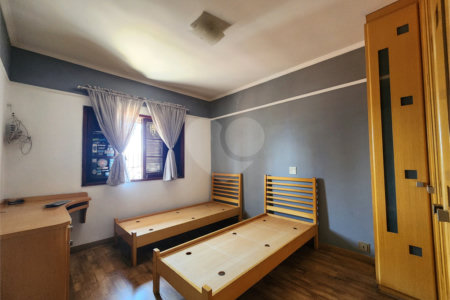 Sobrado à venda com 3 quartos, sendo 1 suíte,  em Vila Constança, São Paulo, SP