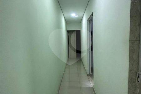 Sobrado à venda com 4 quartos em Jardim Luciana, Itaquaquecetuba, SP