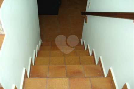 Sobrado para alugar com 5 quartos, sendo 2 suítes,  em Vila Suíça, Indaiatuba, SP