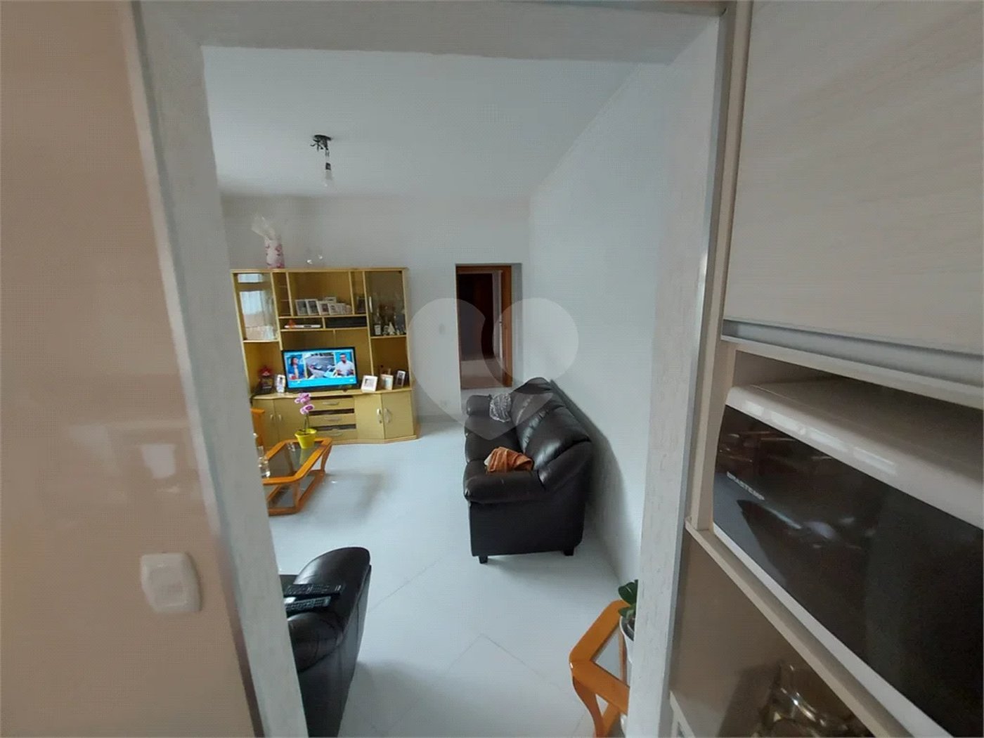 CASA TÉRREA À VENDA NA MOOCA - COM PORTEIRA FECHADA.