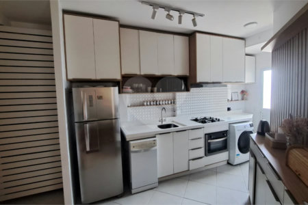 Apartamento Condomínio: Novos Ares com Suíte e 2 Dormitórios