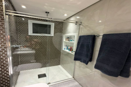 Apartamento à venda com 2 quartos, sendo 1 suíte, em Vila Olímpia, São Paulo, SP