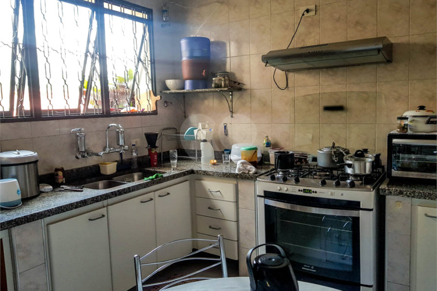 Sobrado à venda com 4 suítes em Santana, São Paulo, SP