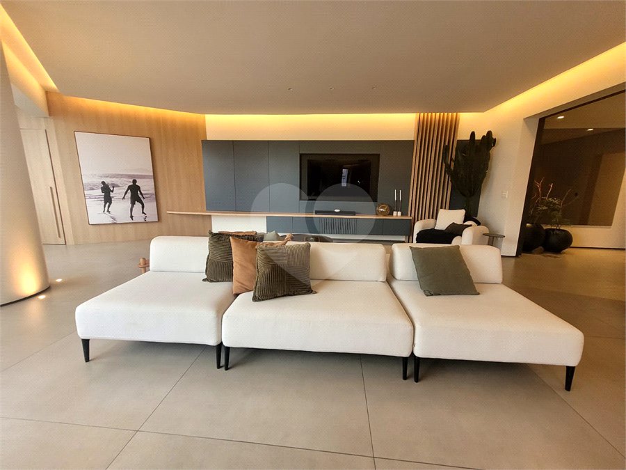 Apartamento à venda com 4 quartos, sendo 1 suíte,  em Ipanema, Rio de Janeiro, RJ