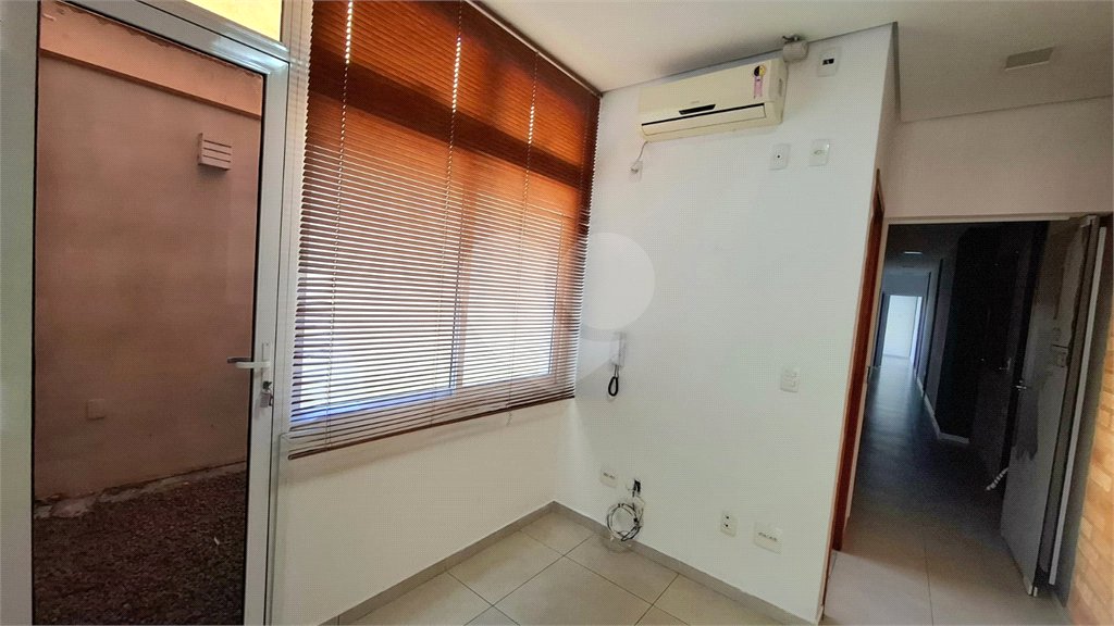 Sobrado à venda com 3 suítes em Vila Hortência, Sorocaba, SP