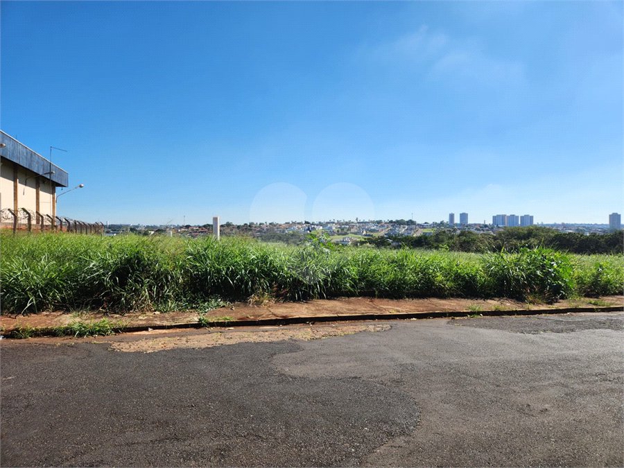 Terreno à venda em Jardim Quitandinha II, Araraquara, SP