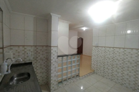 Casa à venda com 10 quartos, sendo 1 suíte, em Santa Teresinha, São Paulo, SP