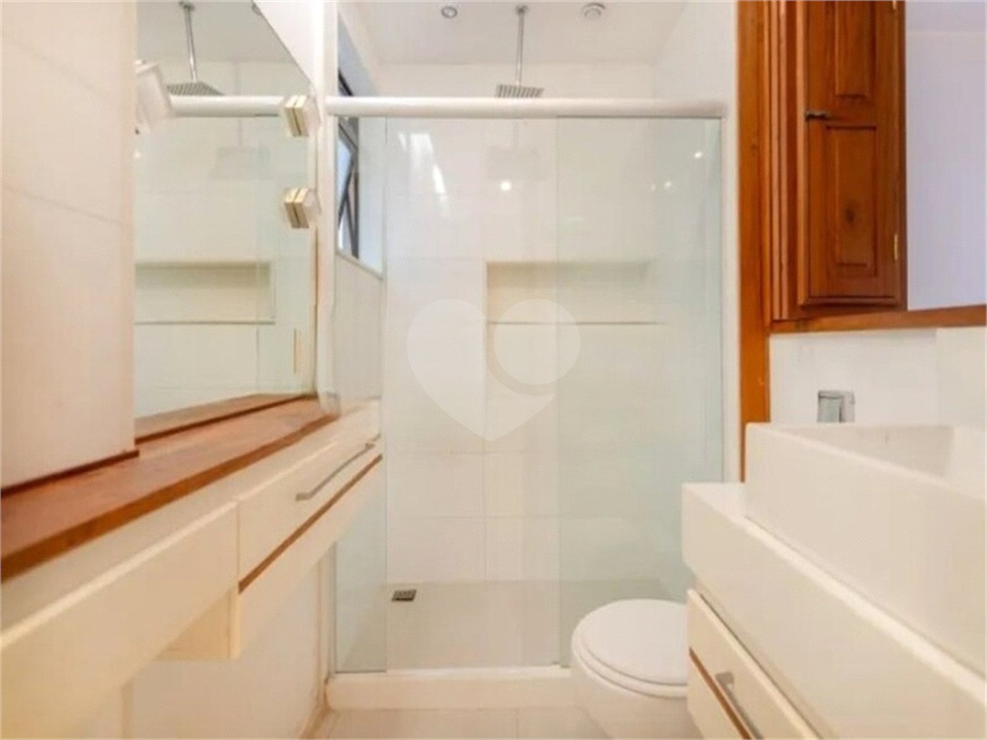 Apartamento à venda com 4 quartos, sendo 2 suítes, em Leblon, Rio de Janeiro, RJ
