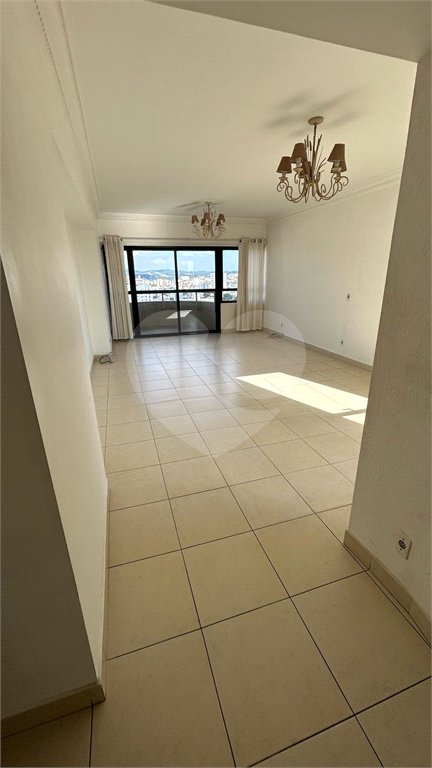 Apartamento à venda com 3 quartos, sendo 1 suíte, no Centro, Jundiaí, SP