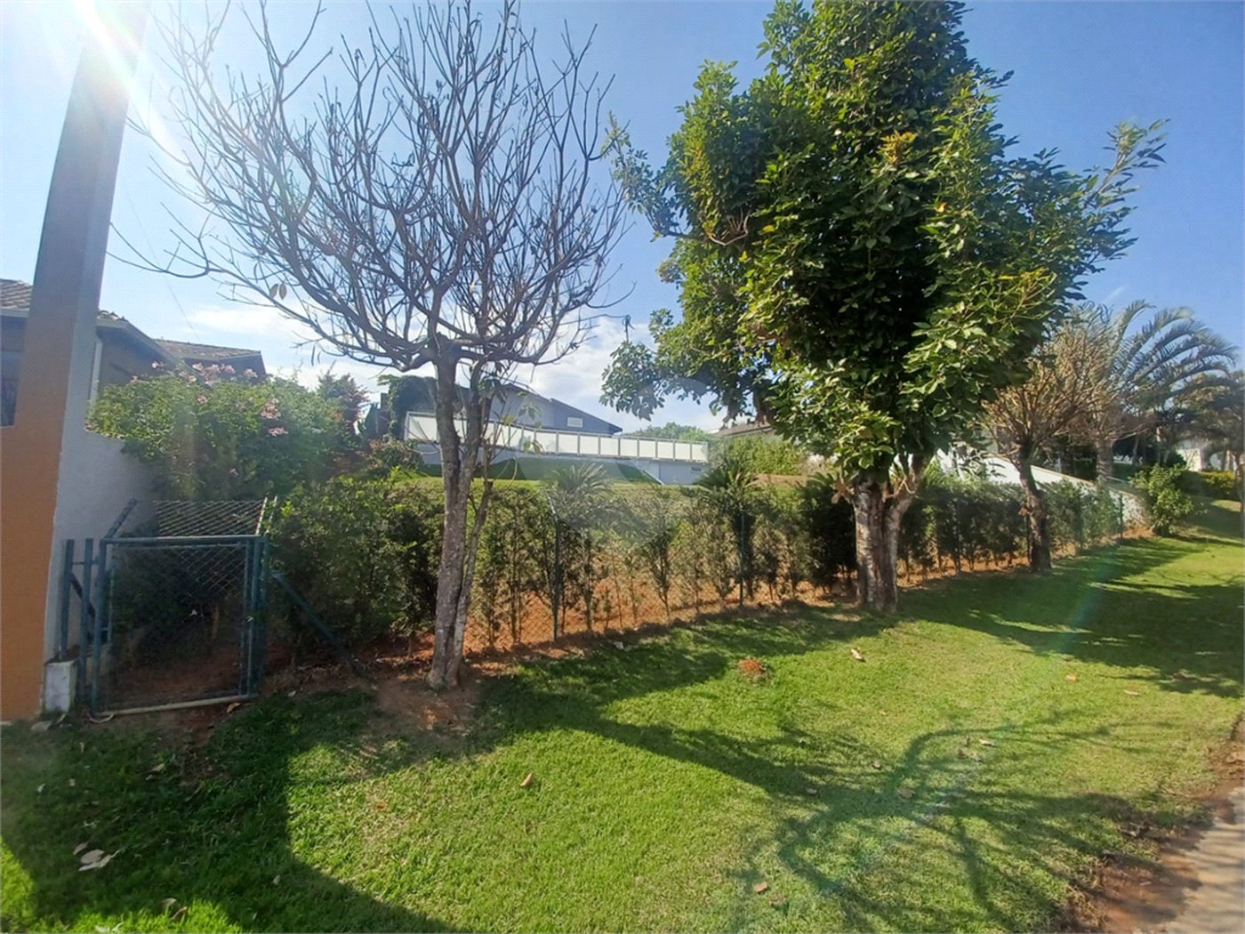 Casa à venda com 2 quartos, sendo 1 suíte, no condomínio Terras de Mont Serrat, Salto - SP