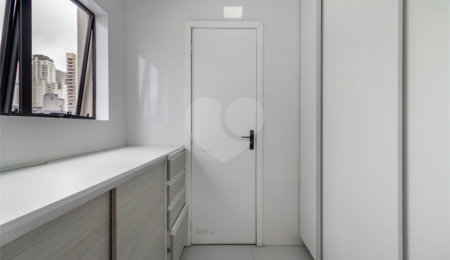Apartamento à venda com 2 quartos, sendo 1 suíte,  em Bosque da Saúde, São Paulo, SP
