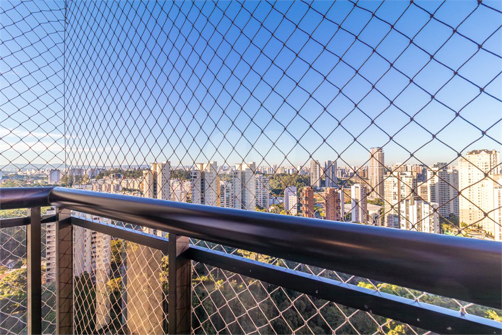Apartamento à venda com 4 suítes em Panamby, São Paulo, SP