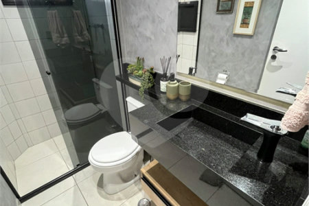 Apartamento à venda com 3 quartos, sendo 1 suíte, em Vila Hamburguesa, São Paulo, SP