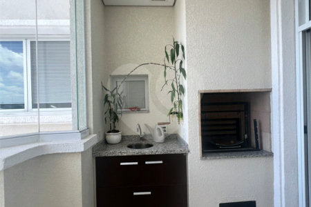 Apartamento à venda com 4 quartos, sendo 2 suítes,  em Vila Oliveira, Mogi das Cruzes, SP