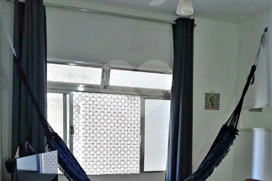 Apartamento à venda com 1 quarto em Itararé, São Vicente, SP
