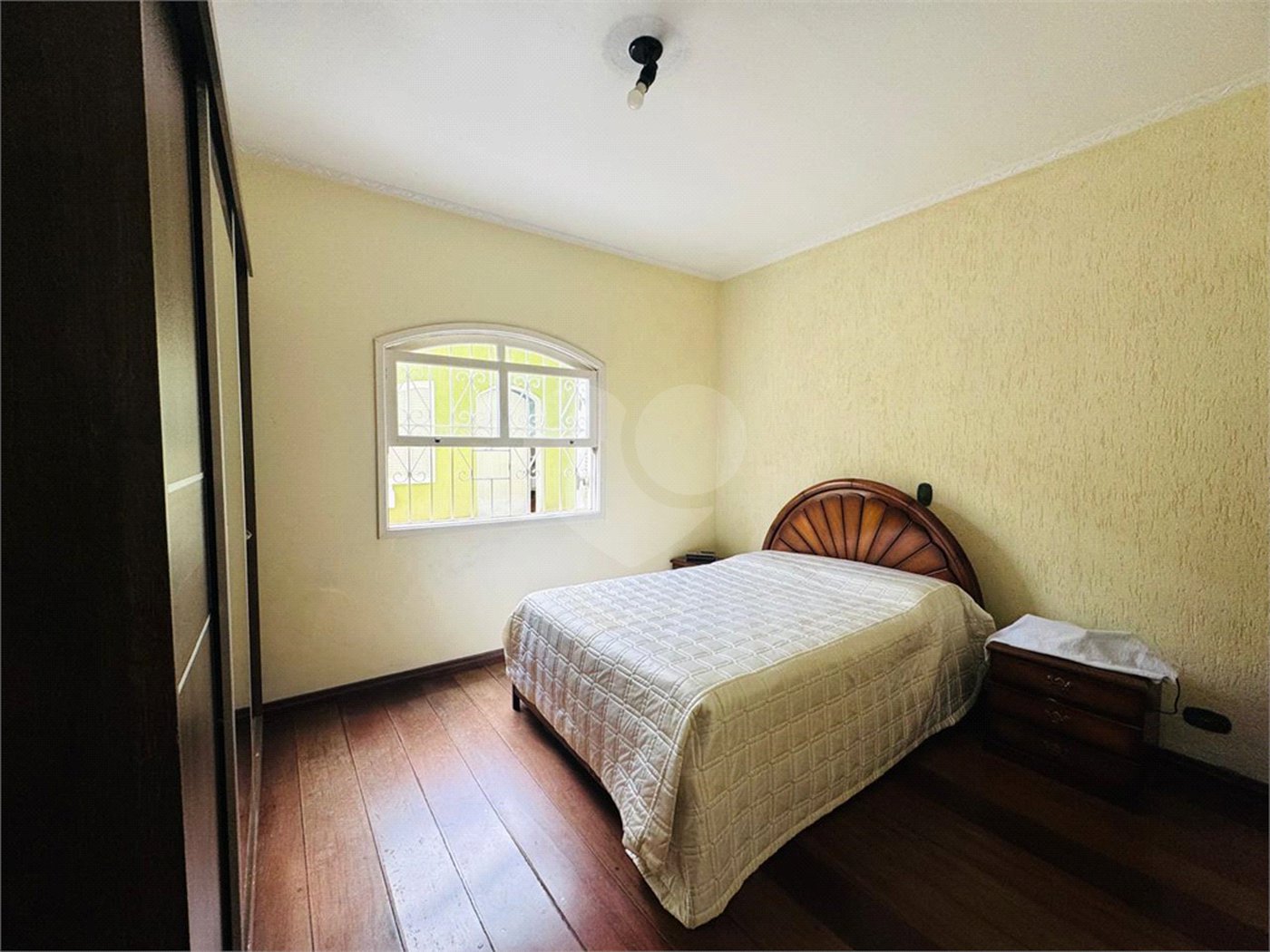 Casa à venda com 4 quartos, sendo 1 suíte,  em Vila Galvão, Guarulhos, SP