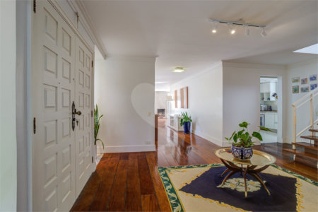 Casa de Vila à venda com 4 suítes em Granja Julieta, São Paulo, SP