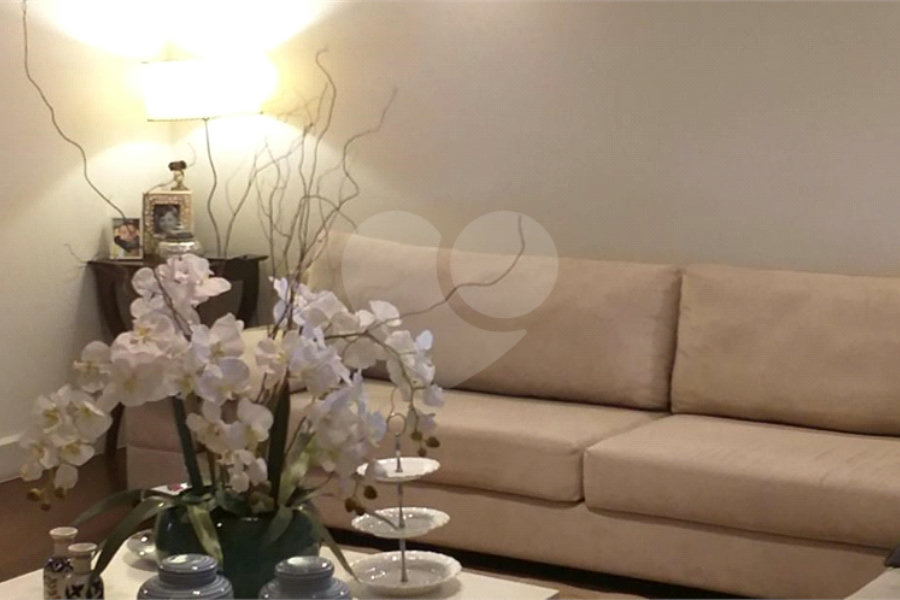 Casa à venda com 4 quartos, sendo 3 suítes, em Butantã, São Paulo, SP