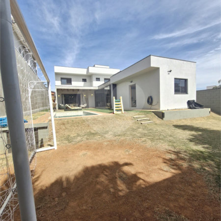 Casa à venda com 5 quartos, sendo 3 suítes, no condomínio Residencial Terras de Vinhedo, Vinhedo - SP