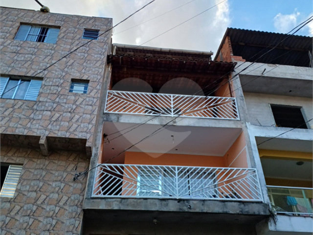 Sobrado à venda com 4 quartos, sendo 1 suíte,  em Tremembé, São Paulo, SP