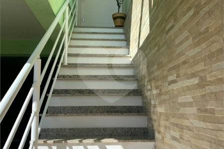 Sobrado à venda com 3 quartos, sendo 1 suíte,  em Vila Gumercindo, São Paulo, SP