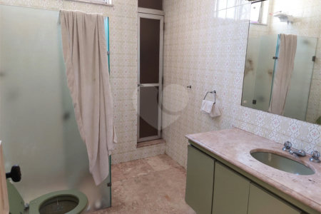 Casa à venda com 3 suítes em Jardim Leonor, São Paulo, SP
