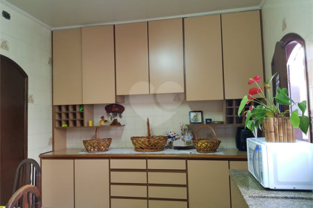 Casa à venda com 3 quartos, sendo 1 suíte, no condomínio City Campo Grande, São Paulo - SP