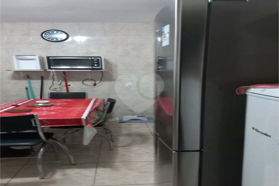 Sobrado à venda com 4 quartos no Brasilândia, São Paulo, SP