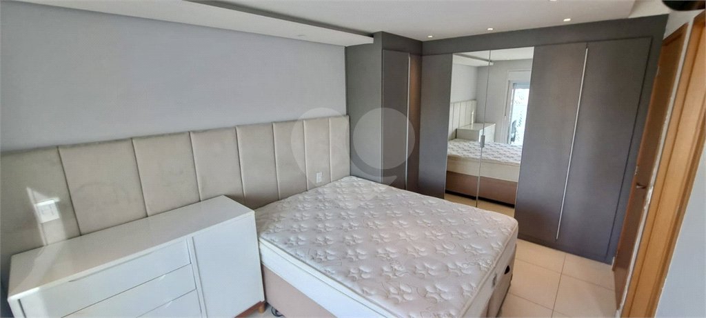 Apartamento à venda com 2 suítes em Vila Scarpelli, Santo André, SP