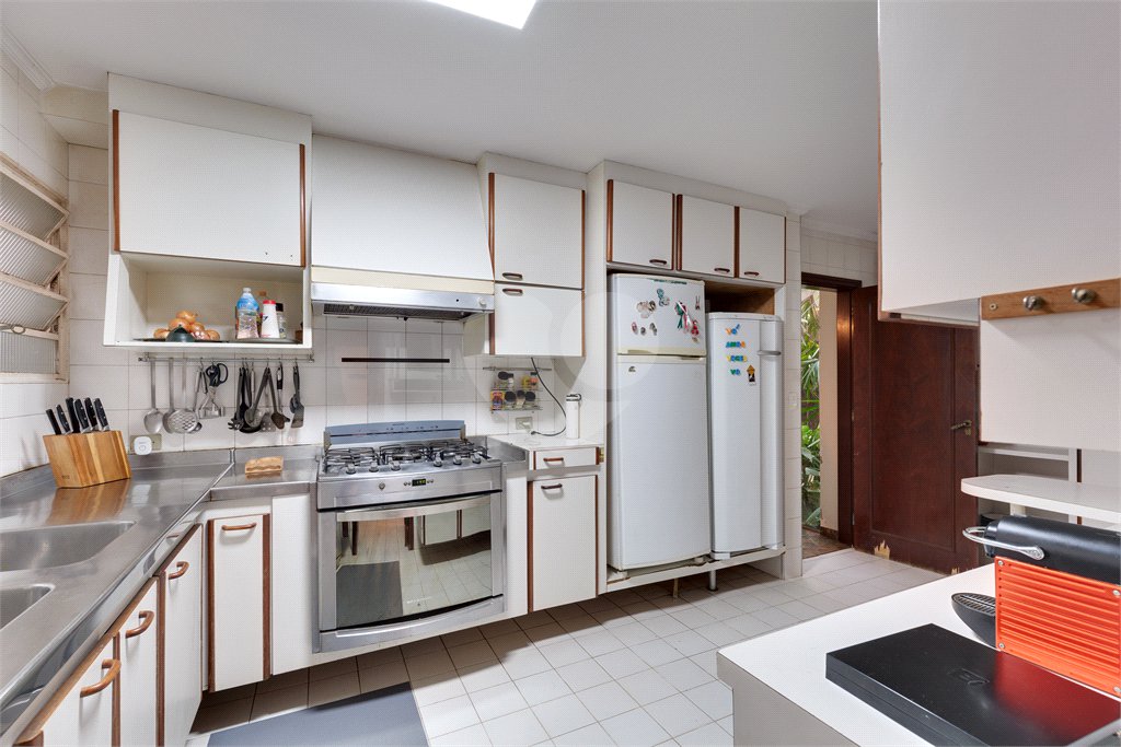 Casa Térrea à venda com 4 quartos, sendo 2 suítes, em Alto da Boa Vista, São Paulo, SP