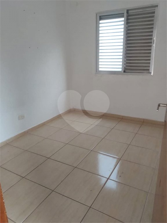 Apartamento à venda com 2 quartos em Cidade Tiradentes, São Paulo, SP