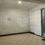 Vende-se sobrado de 3 andares na Vila Santa Catarina
