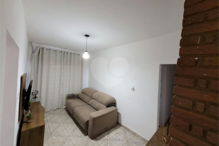 Chácara à venda com 3 quartos, sendo 1 suíte,  em Jardim Imperial, Atibaia, SP