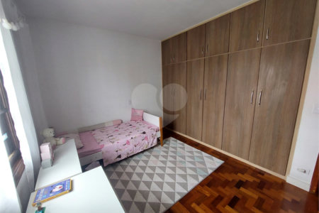 Sobrado à venda com 3 quartos, sendo 1 suíte, em Assunção, São Bernardo do Campo, SP
