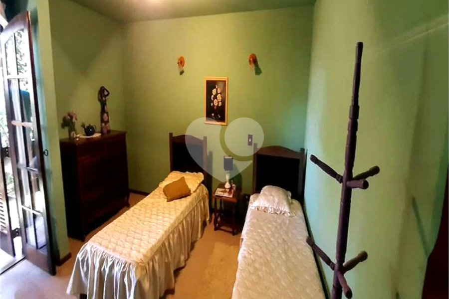 Casa Térrea à venda com 5 quartos, sendo 4 suítes, em Serra da Cantareira, Mairiporã, SP