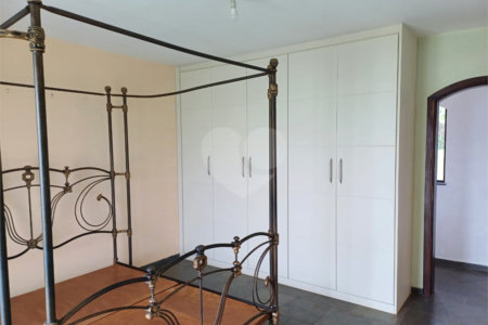 Casa à venda com 3 quartos, sendo 1 suíte, em Alpes D'ouro, Bom Jesus dos Perdões, SP